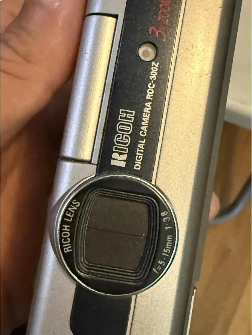 Vintage Ricoh RDC-300Z Digital Camera , (parts Only ) Turns On